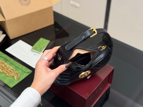 GG Marmont Small Shoulder Bag #2056