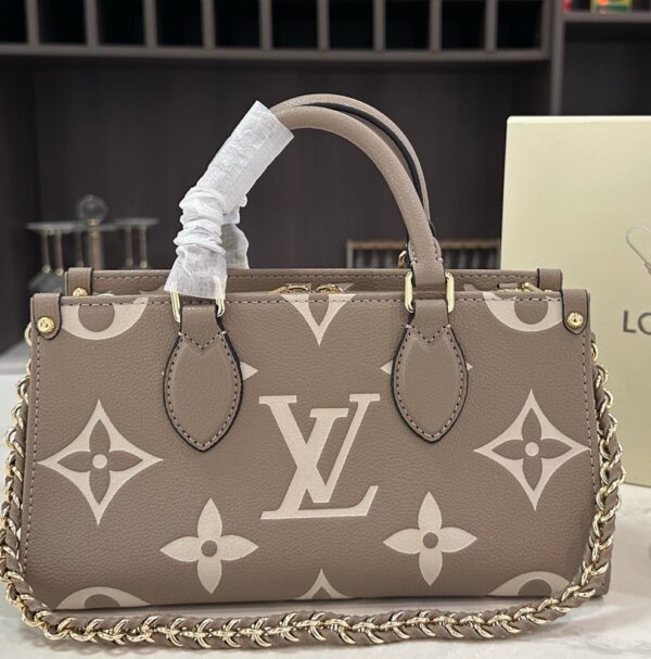 LV-ONTHEGO Horizontal #2081