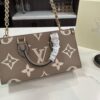 LV-ONTHEGO Horizontal #2081