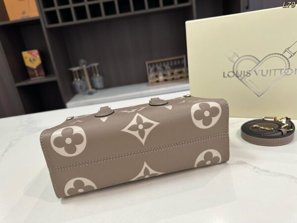 LV-ONTHEGO Horizontal #2081