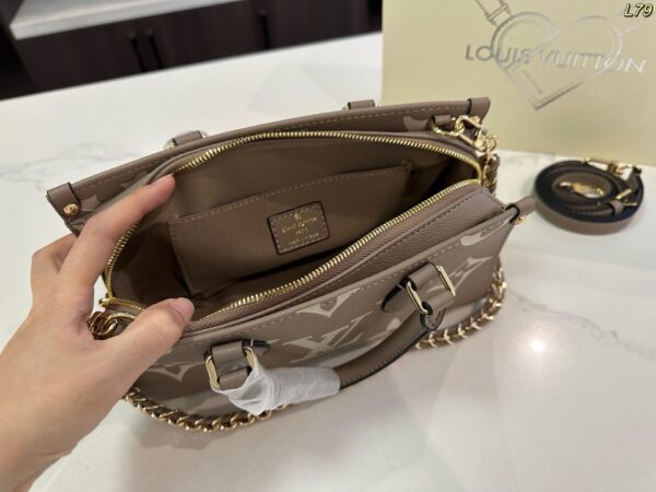 LV-ONTHEGO Horizontal #2081