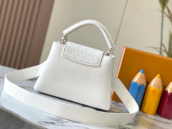 LV-CAPUCINES  BB #2085