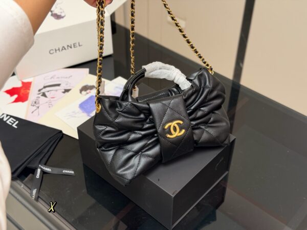 CHANEL-Bow chain bag #2089