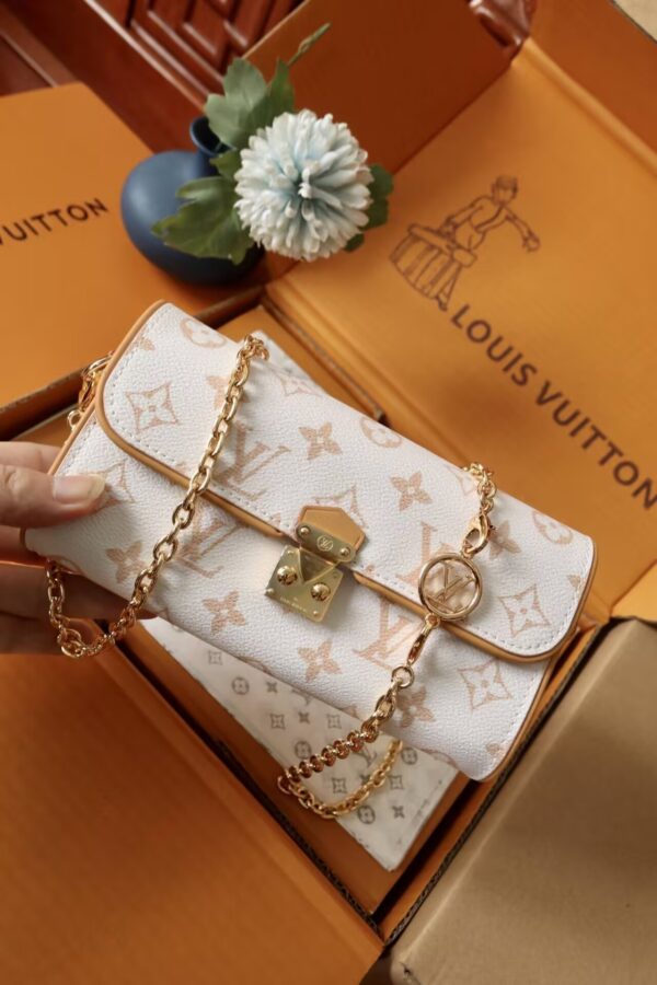 LV-POCHETTE CLLE #2099