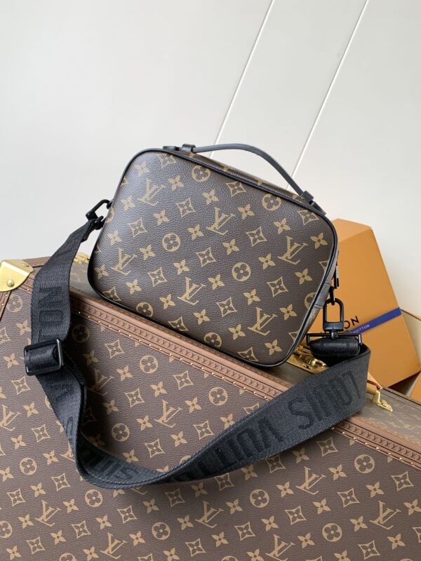 LV-  messenger bag#2103
