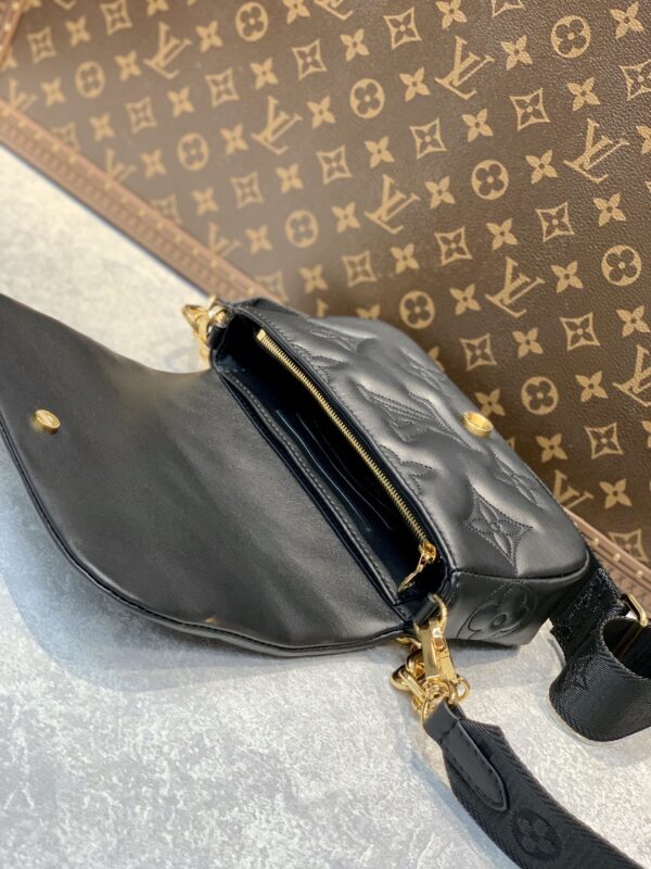 LV-WALLET ON STRAP#2107