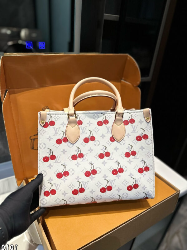 LV-Takashi Murakami Collaboration Tote Bag#2226