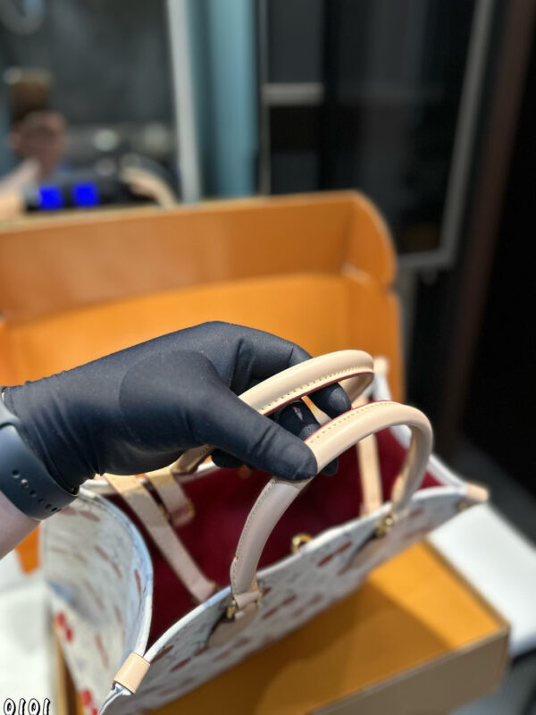 LV-Takashi Murakami Collaboration Tote Bag#2226