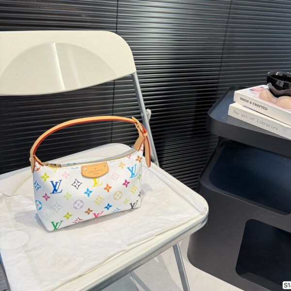 LV-Tri-color Armpit Bag #2244