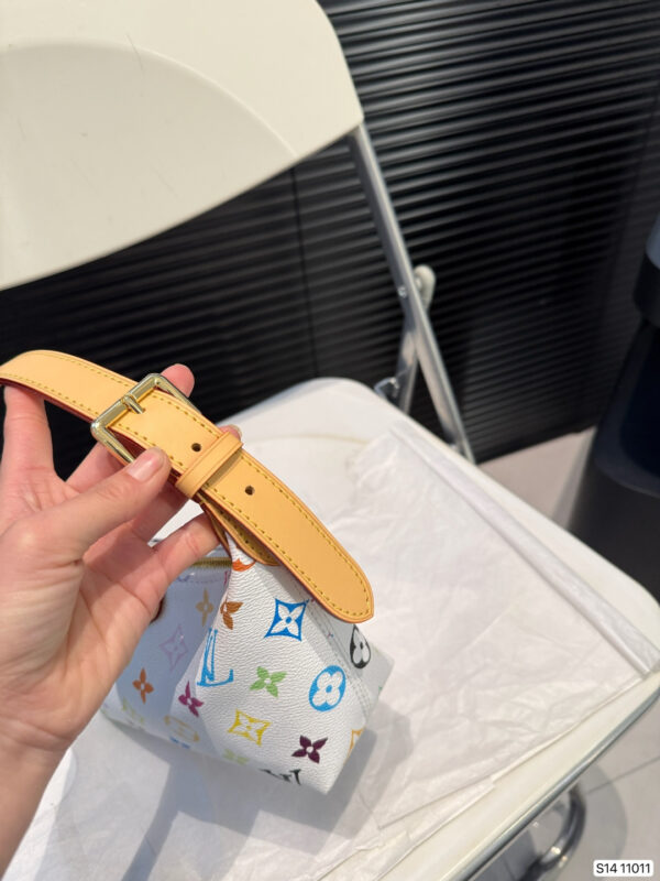 LV-Tri-color Armpit Bag #2244