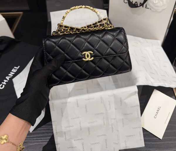 CHANEL- enamel-clasp handle bag #2252
