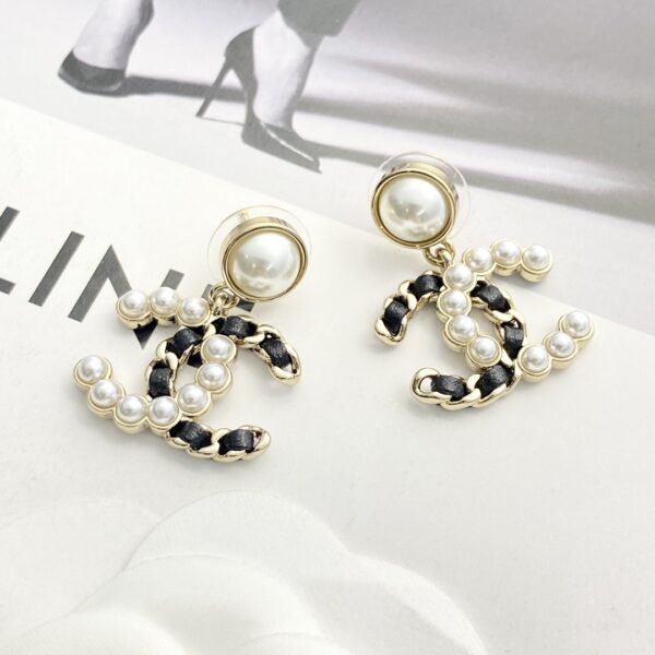 CHANEL-Pearl Stud Earrings#2306
