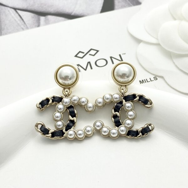 CHANEL-Pearl Stud Earrings#2306