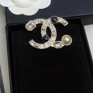 CHANEL-Brooch #2311