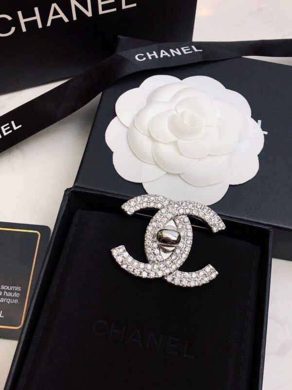 CHANEL-Diamond Brooch #2313