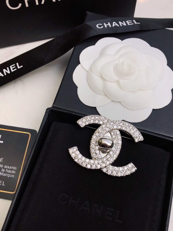 CHANEL-Diamond Brooch #2313