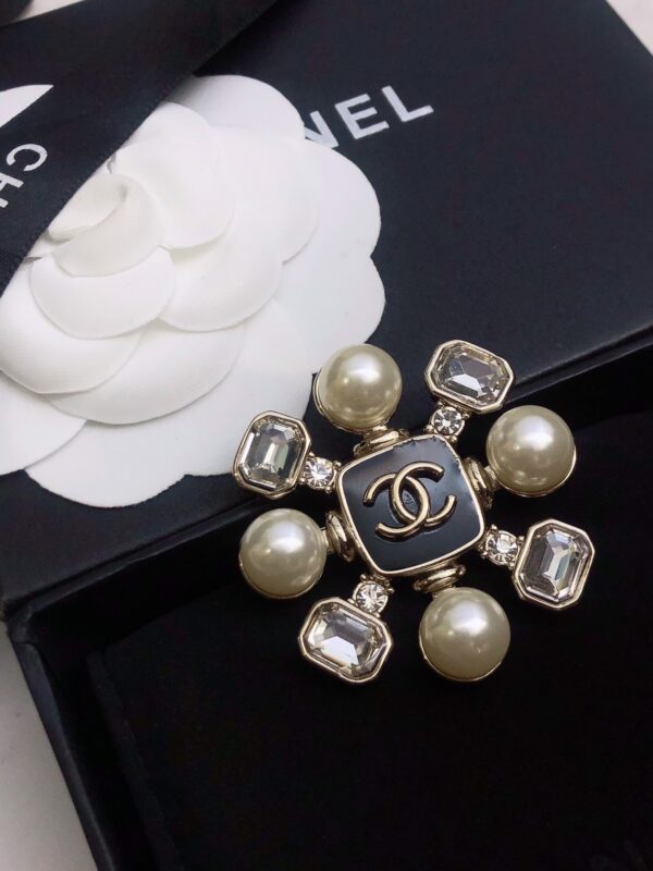 CHANEL-Flower Brooch  #2313