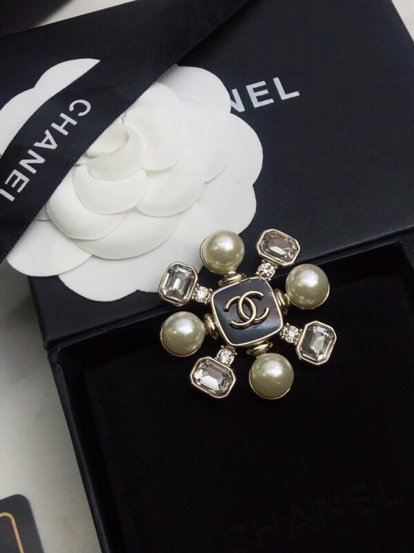CHANEL-Flower Brooch  #2313