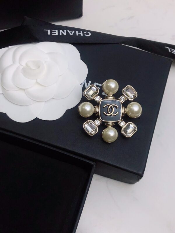CHANEL-Flower Brooch  #2313