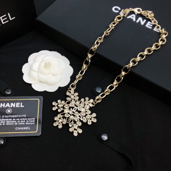 CHANEL-Snowflake Diamond Necklace #2321