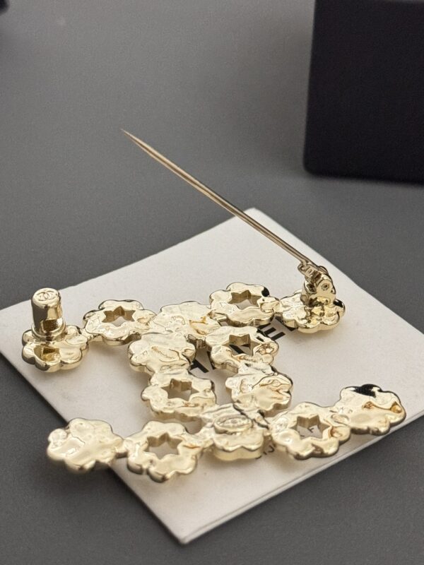 CHANEL-flower and star cutout #2343