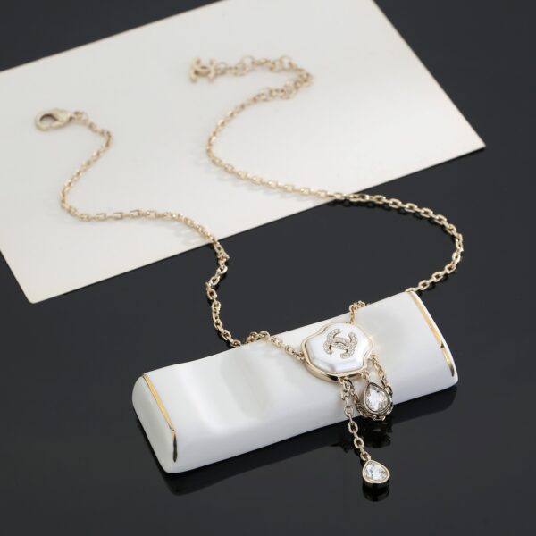 CHANEL-teardrop diamond necklace #2348