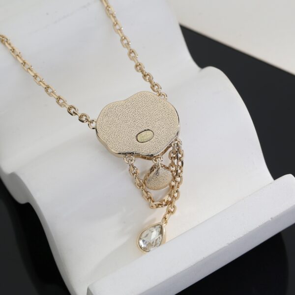CHANEL-teardrop diamond necklace #2348