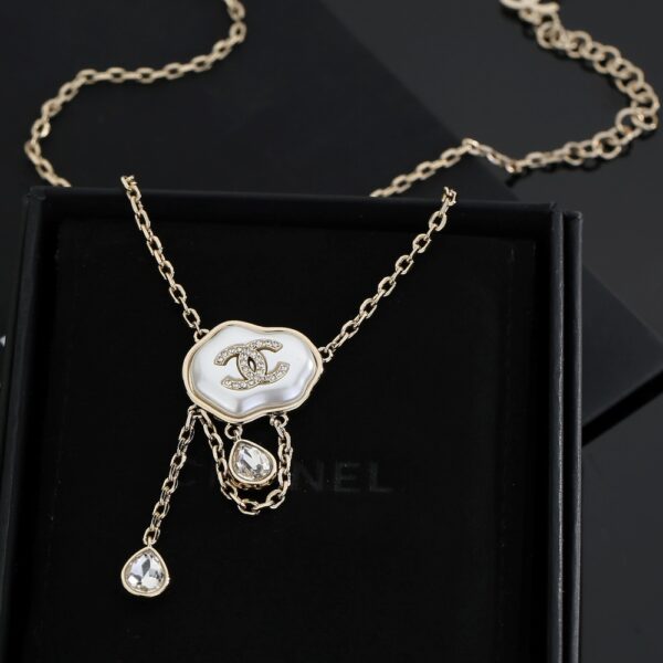 CHANEL-teardrop diamond necklace #2348