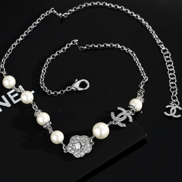 CHANEL-pearl choker #2350