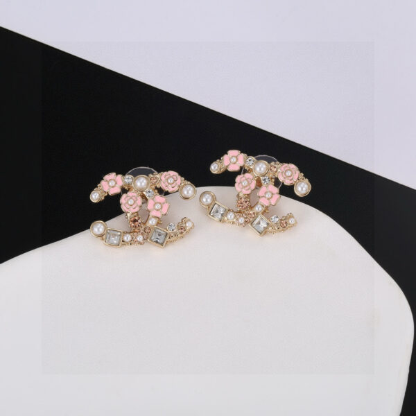 CHANEL-Pink Flower Diamond Earrings #2356