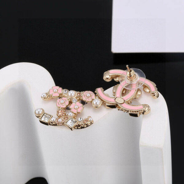 CHANEL-Pink Flower Diamond Earrings #2356