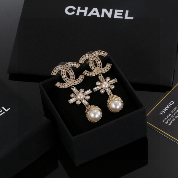 CHANEL-Light Gold Earrings #2359