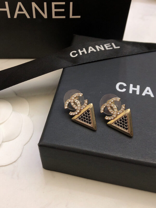 CHANEL-Triangular Stud Earrings #2360