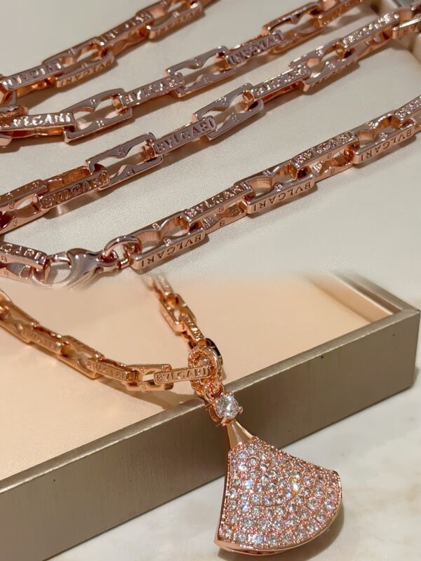 Cartier-divas dream #2369