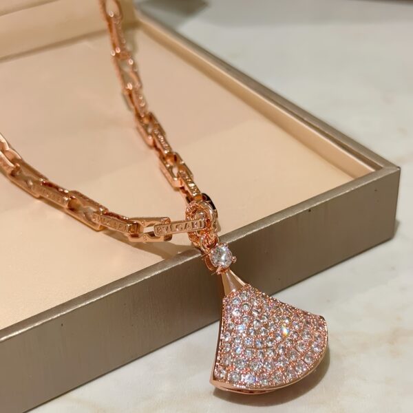 Cartier-divas dream #2369