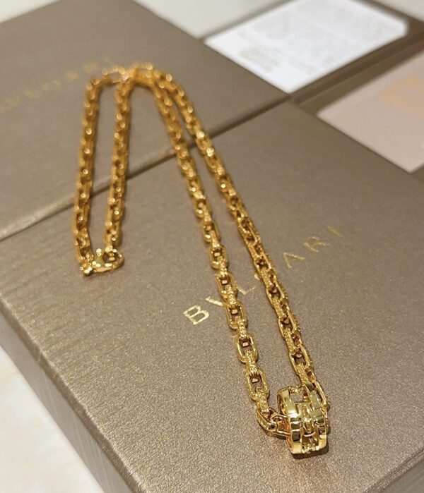 Bvlgari-v Gold Necklace #2370