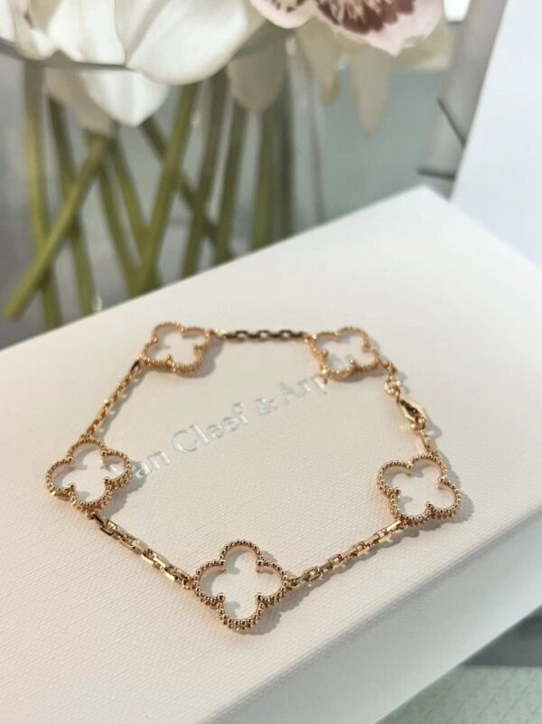 Van Cleef  Arpels  #2393