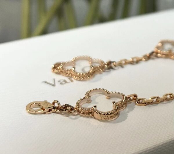 Van Cleef  Arpels  #2393