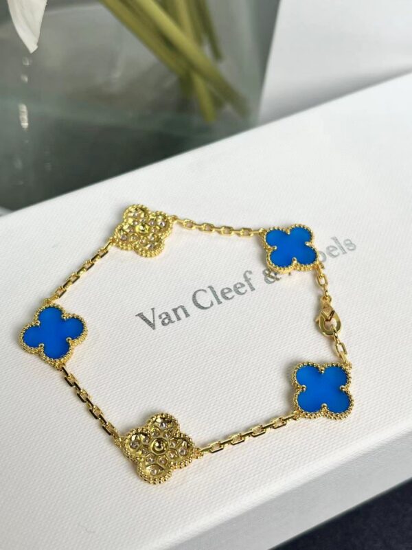 Van Cleef  Arpels #Blue Chalcedony Minimalist Diamond Bracelet  #2394