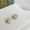 Van Cleef  Arpels -Medium-sized White Earrings (Studs) #2395