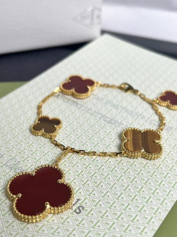 Van Cleef Arpels -Red Flower Tiger's Eye Bracelet #2399