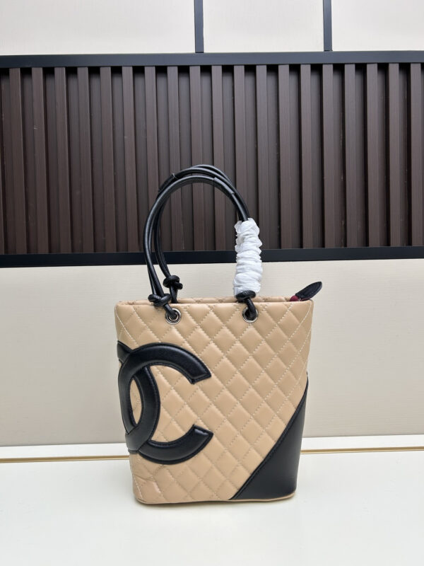 CHANEL-Cambon #2070