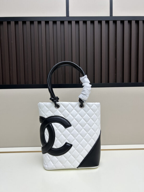 CHANEL-Cambon #2070