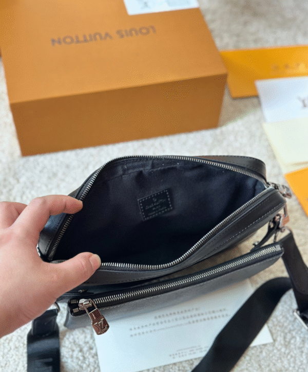 LV-Black Samurai Messenger Bag#2128