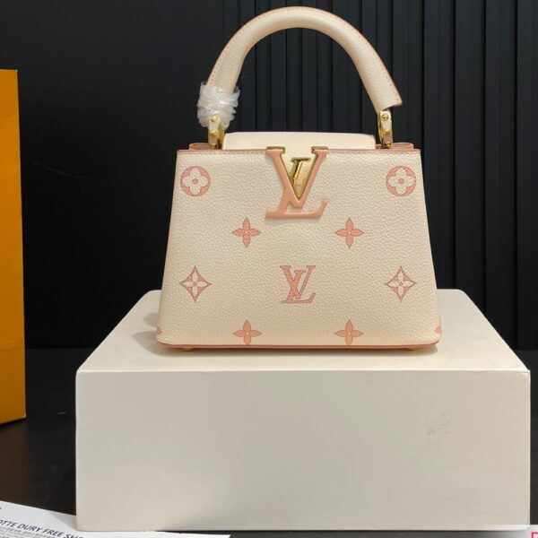LV-CAPUCINES BB #2133