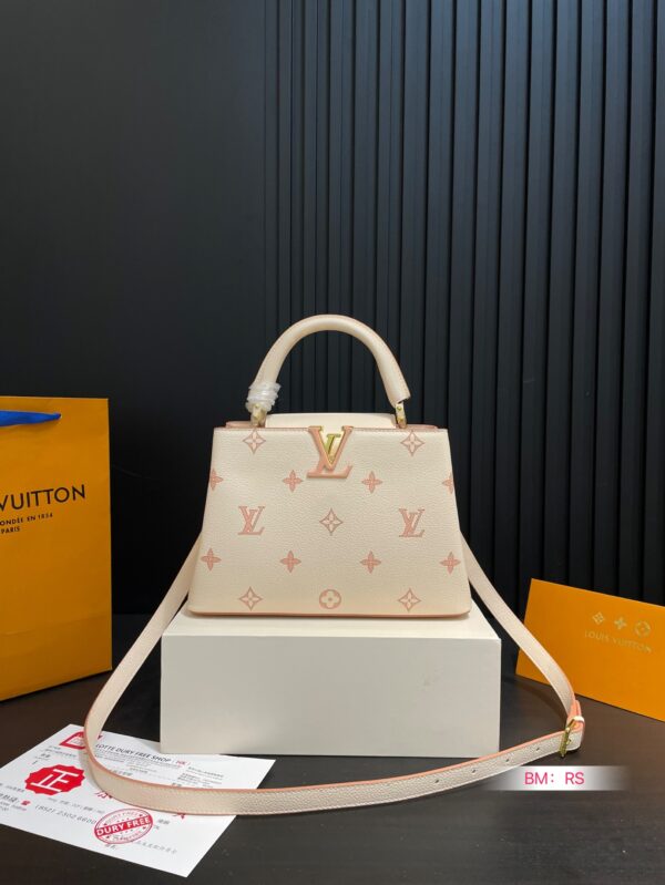LV-CAPUCINES BB #2133
