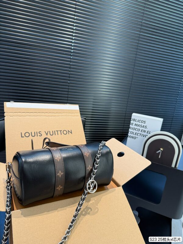 LV-Pillow Bag#2137