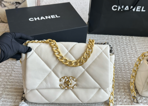 CHANEL-19BAG#2168