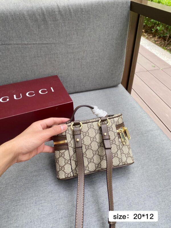 GUCCI-cosmetic bag#2199