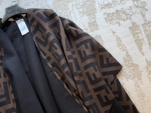 Fendi Cape#2219
